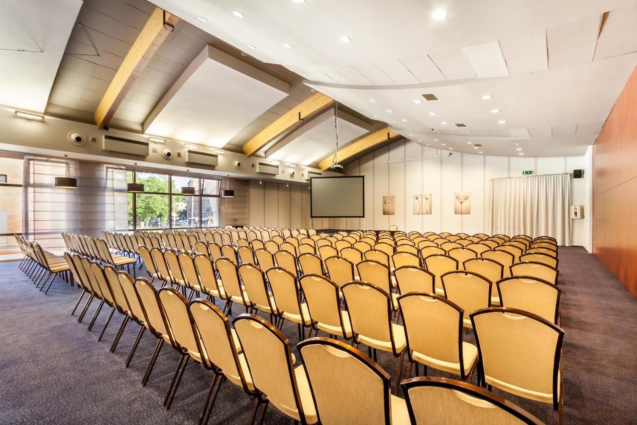 Qubus Hotel Legnica Bagian luar foto